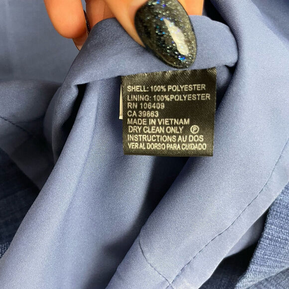 Tahari Arthur S. Levine A Blue Denim Look Turn-Lock Button Shift Dress Size 4 - Picture 3 of 6